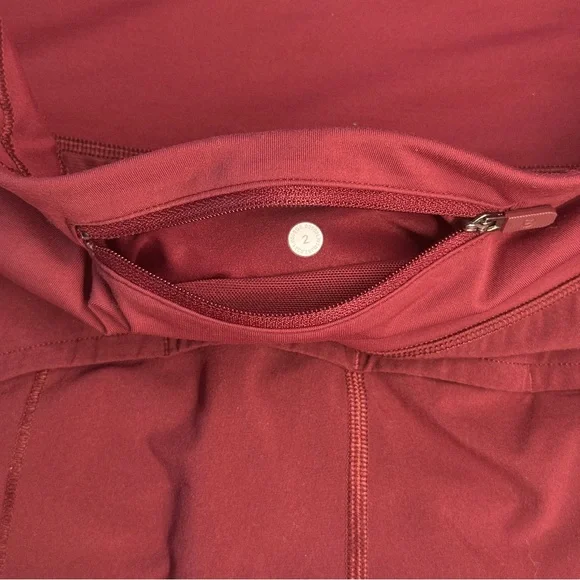 Lululemon Speed up High-Rise Lined Short. Size 2 Tall - Picture 8 of 9